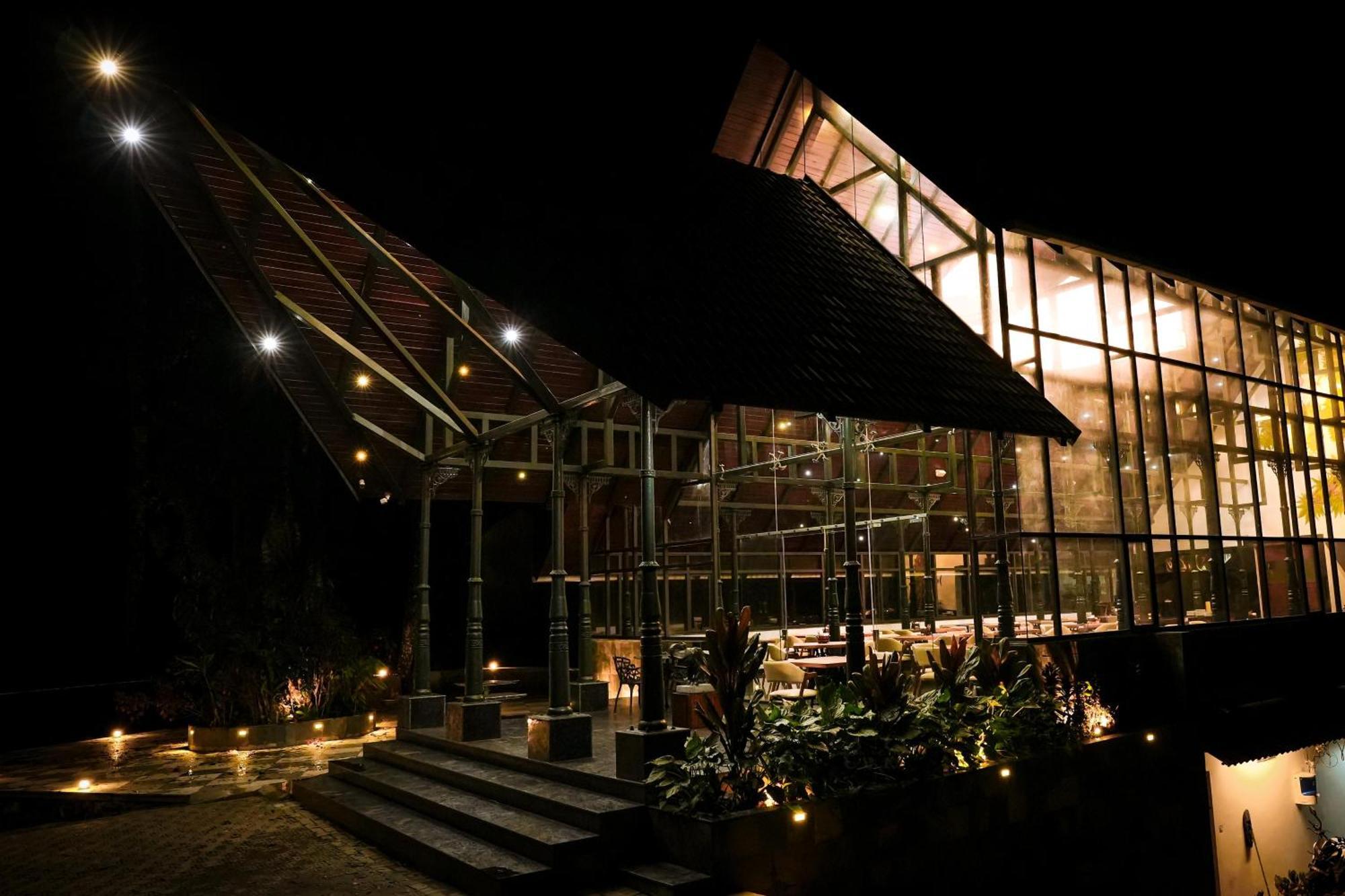 Elixir Woods Luxury Resort And Spa, Munnar Buitenkant foto