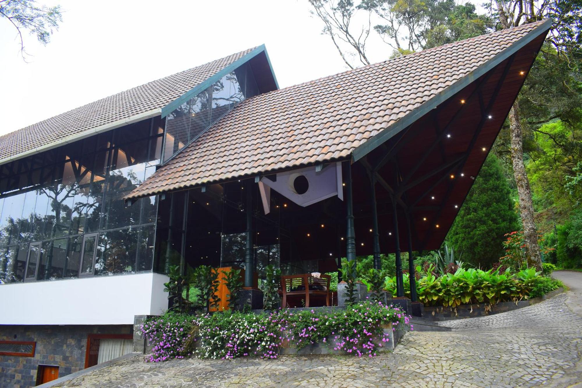 Elixir Woods Luxury Resort And Spa, Munnar Buitenkant foto